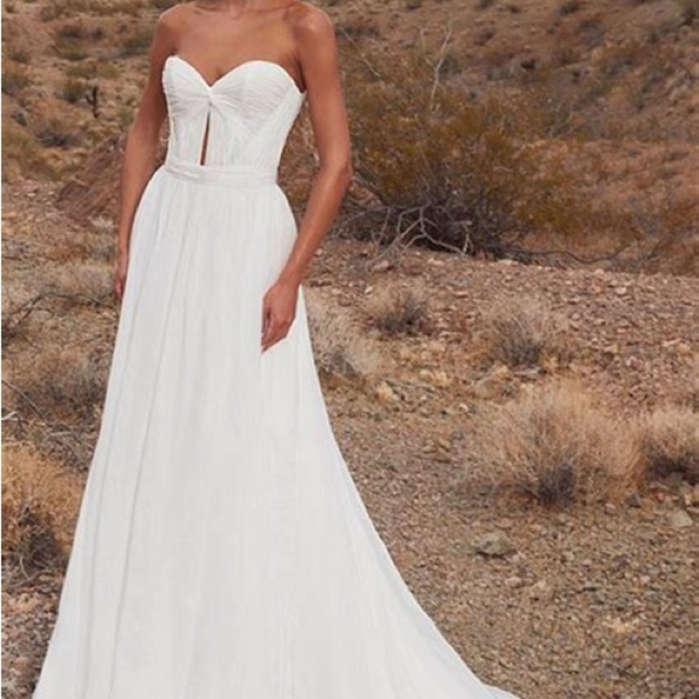 Calla Blanche Lavender La Perle LP2406 wedding dress in ivory